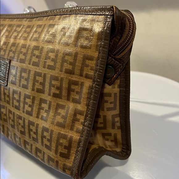 FENDI Crystal Zucca Large Clutch / Pouch Vintage - Picture 4 of 16